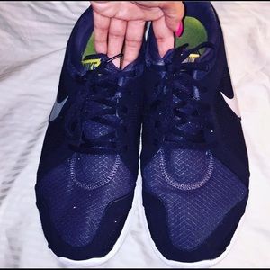 Nike men’s running shoes size 12